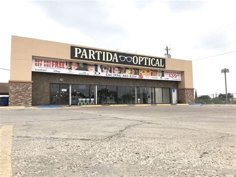 opticians in laredo tx.